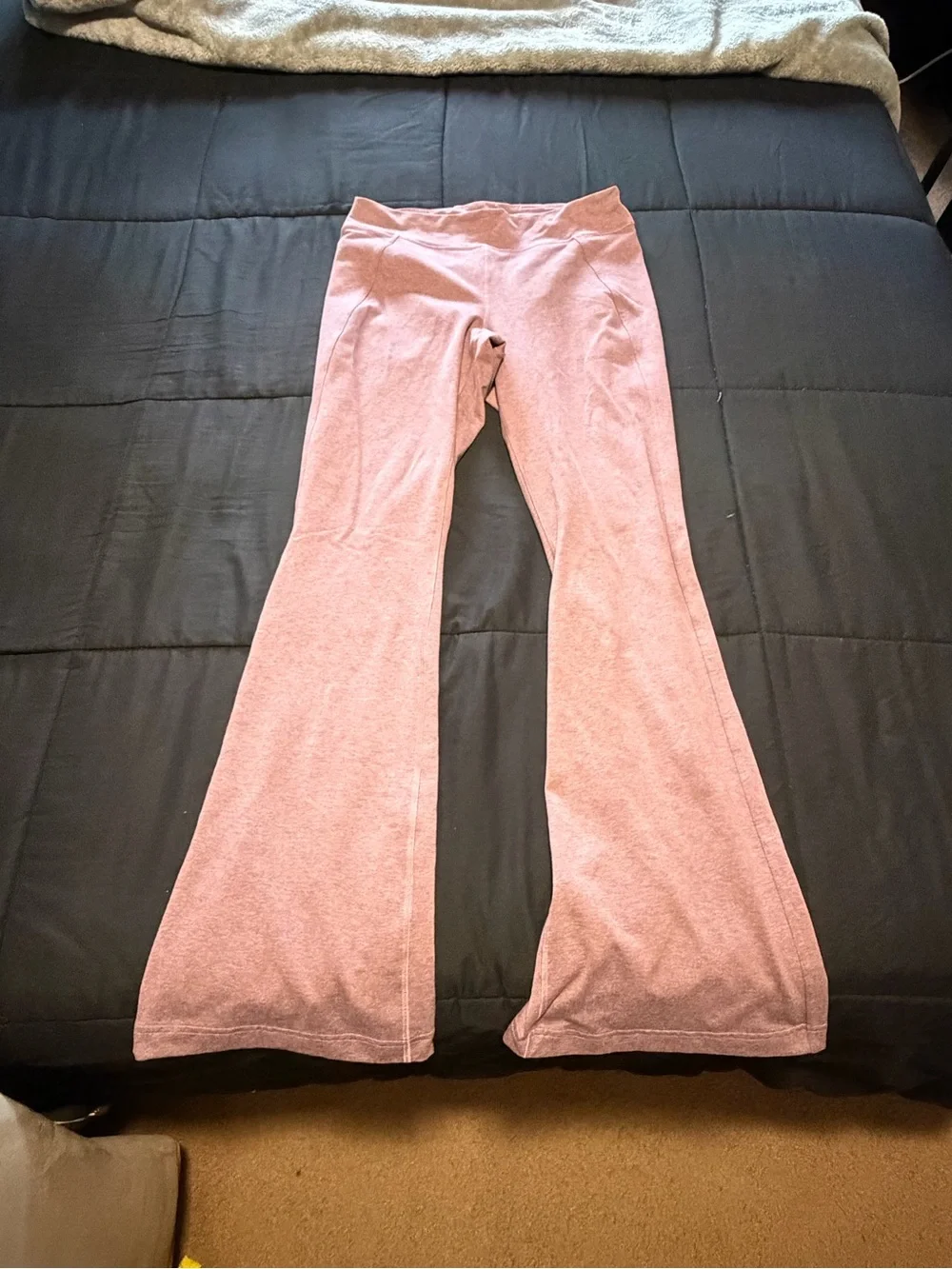 Women’s Lululemon Size 12 Pink Flare Leggings